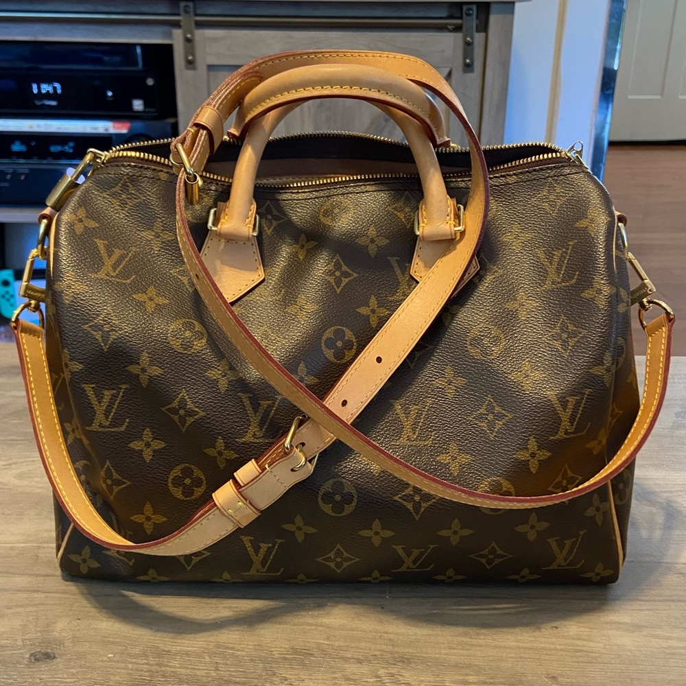 LV Speedy Bandoulière 30 great condition